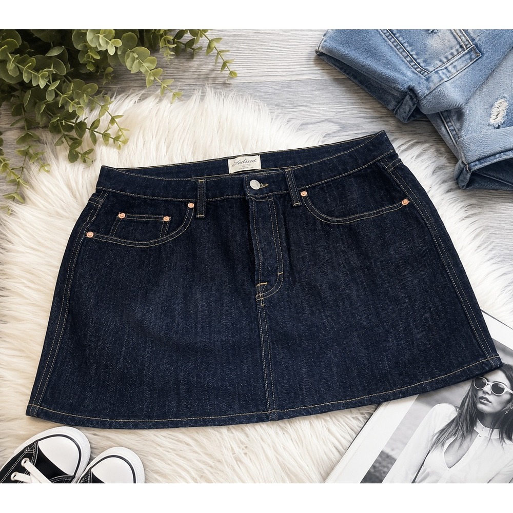 Universal Thread Denim Mini Skirt Size 12 Dark Wash Y2K Casual Jean Skirt